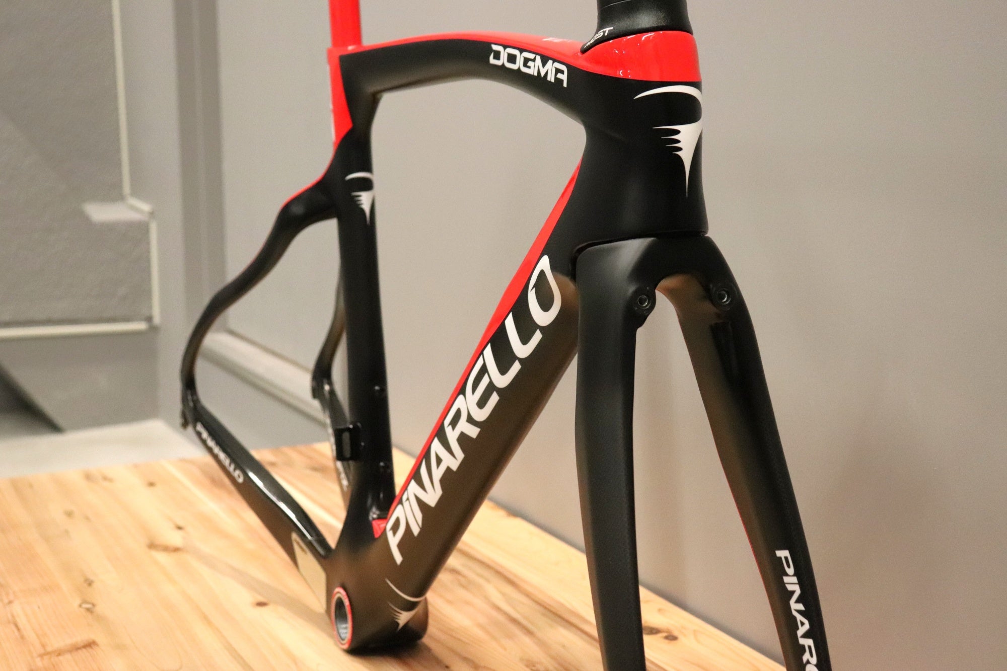 mk PINARELLO ロードバイクフレーム ピナレロ PINARELLO ドグマ DOGMA F12 2021モデル 500サイズ カーボン