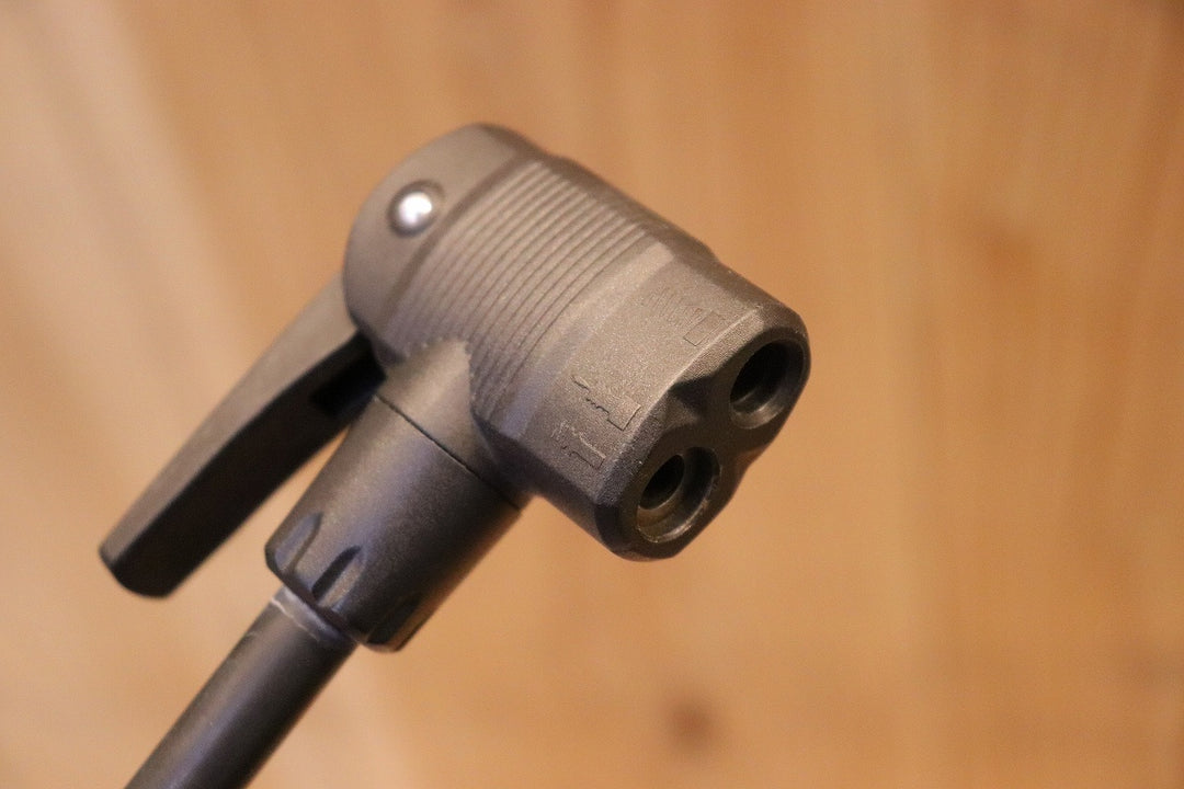 ボントレガー BONTRAGER CHARGER フロアポンプ 空気入れ 米式/仏式/英式対応 【芦屋店】