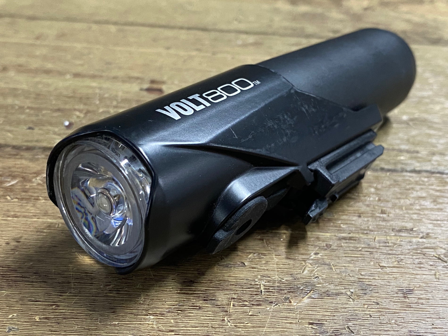 JZ844 キャットアイ CATEYE VOLT800 フロントライト 点灯確認済 – BICI
