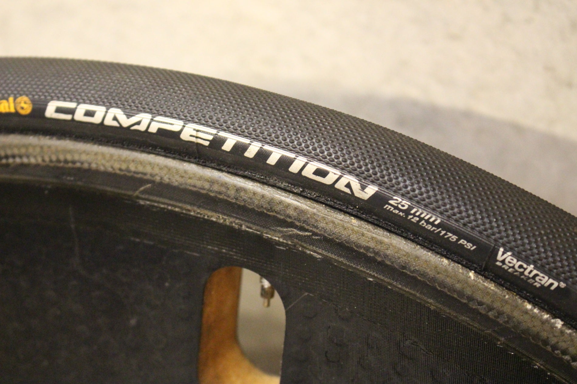 ZIPP カーボンチューブラータイヤホイール 9〜10速の超軽量 フロント&リア ジップ ZIPP スーパー SUPER 9 カーボン チューブラー ホイール シマノ