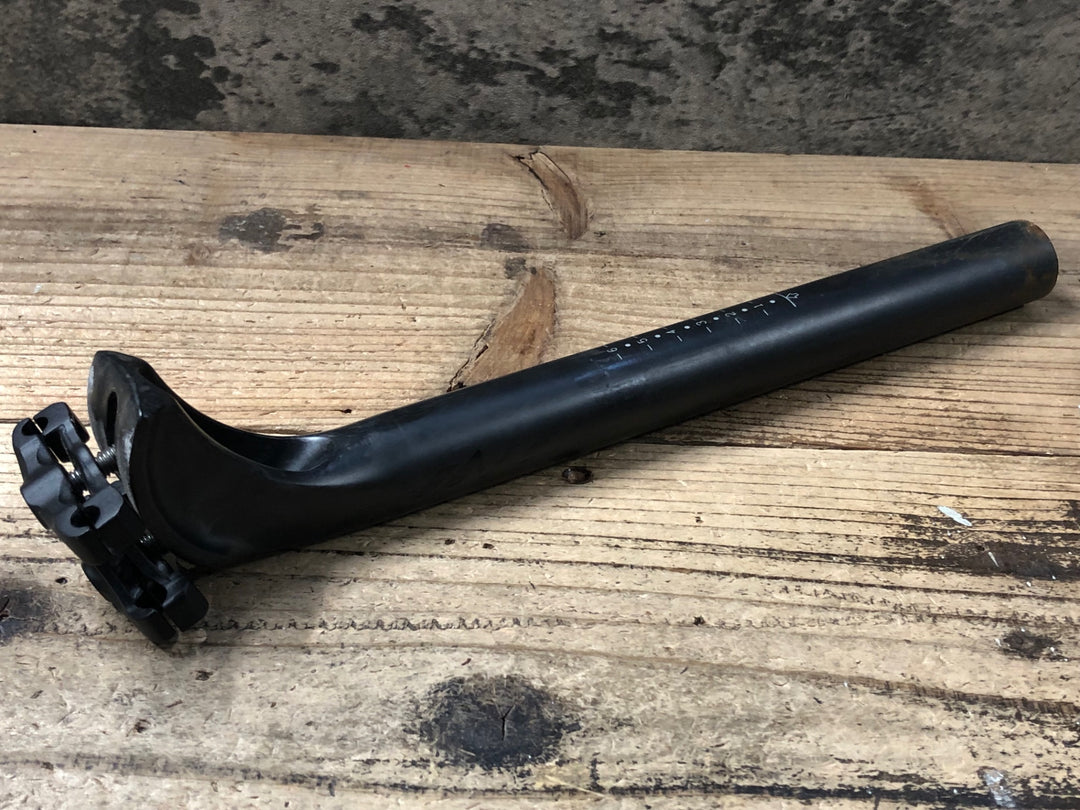 KN946 TNi カーボンシートポスト Φ27.2 300mm