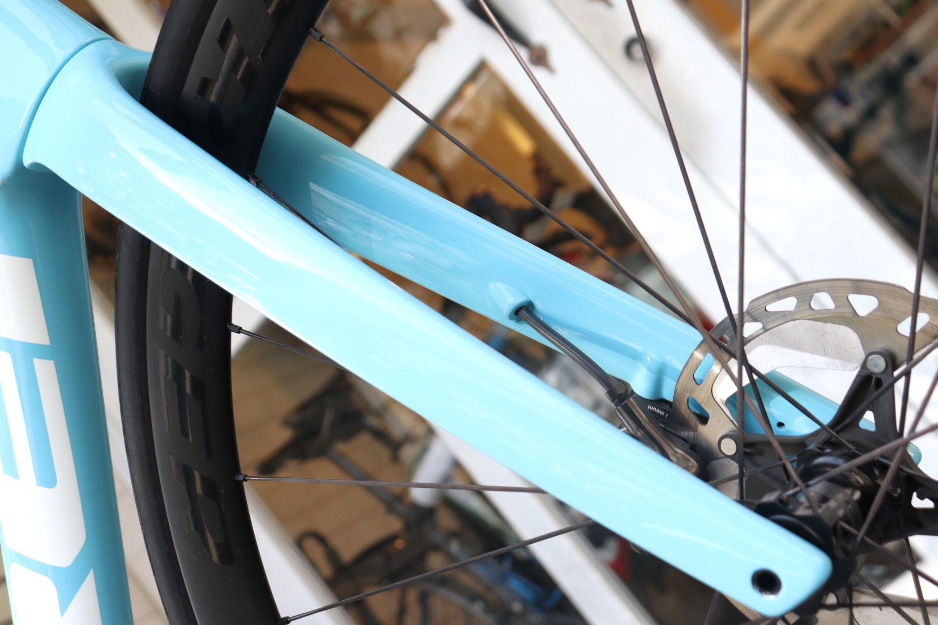 トレック TREK エモンダ EMONDA SLR P1 2023モデル 54サイズ シマノ