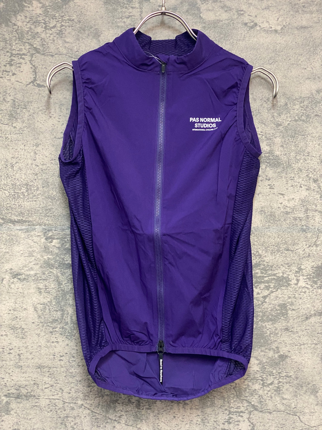 JY510 パスノーマルスタジオ PAS NORMAL STUDIOS Mechanism Stow Away Gilet ジレ サイクルベスト パープル XS