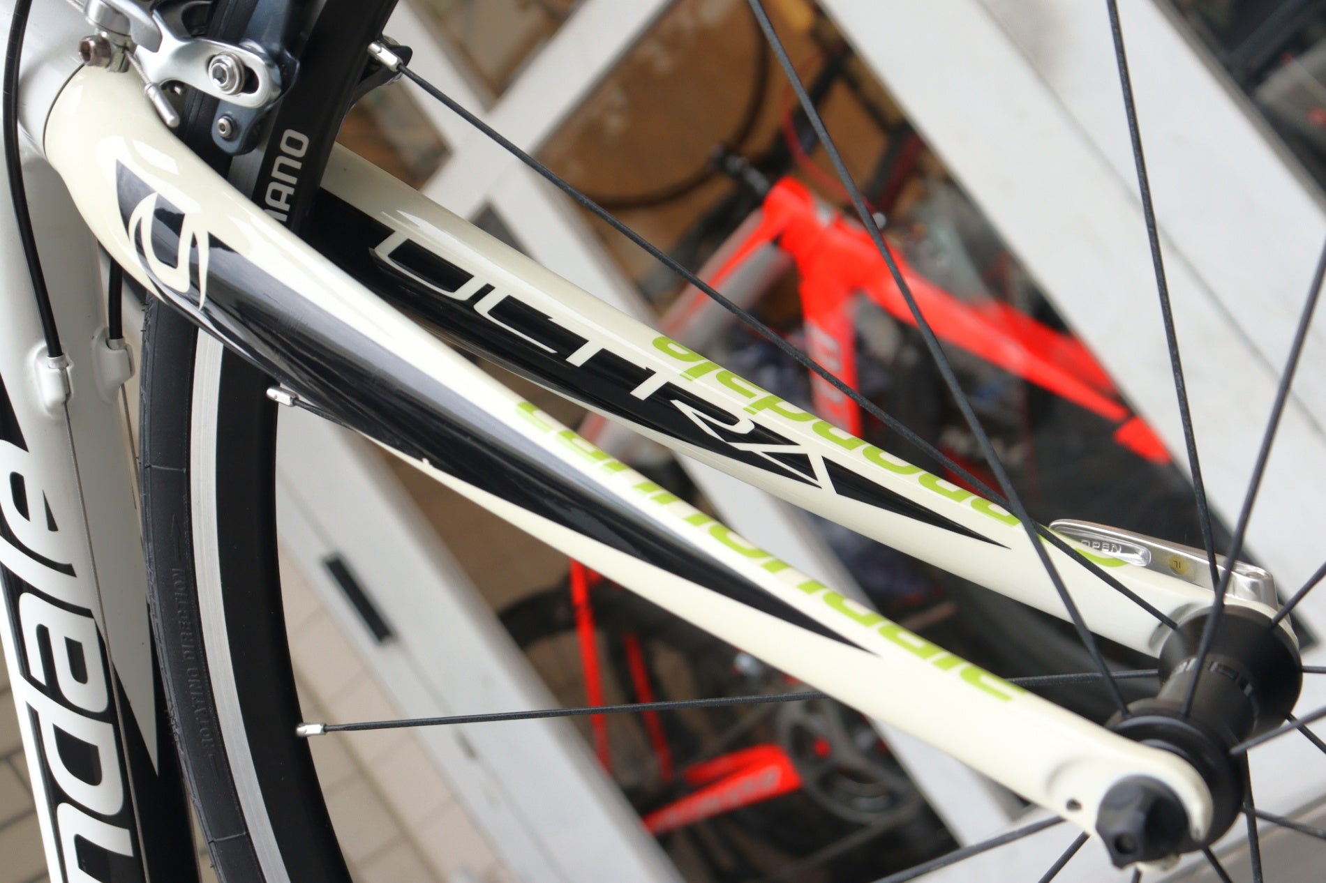 キャノンデール Cannondale キャド CAAD8 2012モデル 51サイズ シマノ