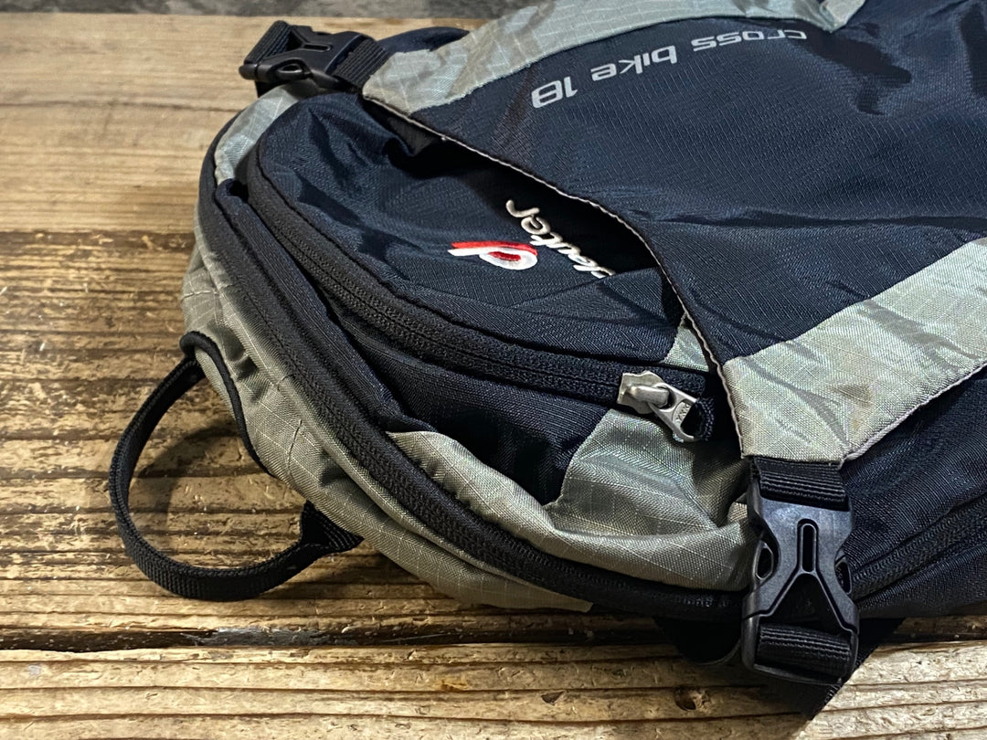 KC568 ドイター deuter CROSS BIKE 18 リュックサック バックパック 黒