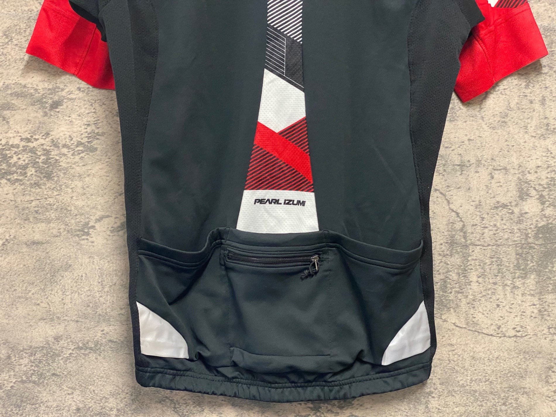 【美品】パールイズミ　PEARL IZUMI サイクルウェア L黒×赤 メンズ パールイズミ（PEARL IZUMI） サイクルジャージ メンズ 半袖 500-B