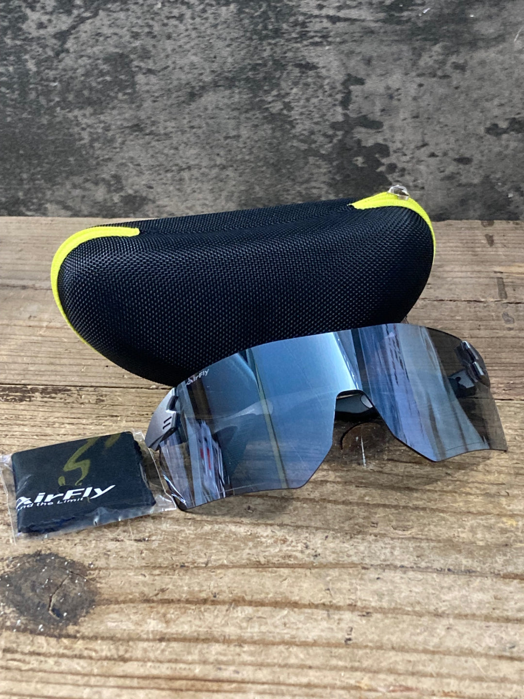 KR147 エアフライ AirFly AF-305 サングラス グレー