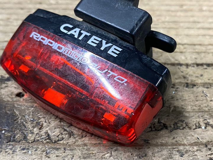 JY417 キャットアイ CATEYE RAPID MICRO AUTO リアライト 点灯確認済