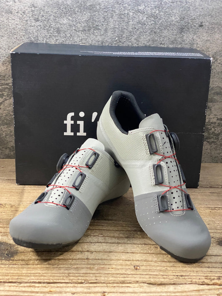 KK388 フィジーク fizik TEMPO OVERCURVE R4 SHOES ビンディングシューズ 3穴 グレー EU40 1/2