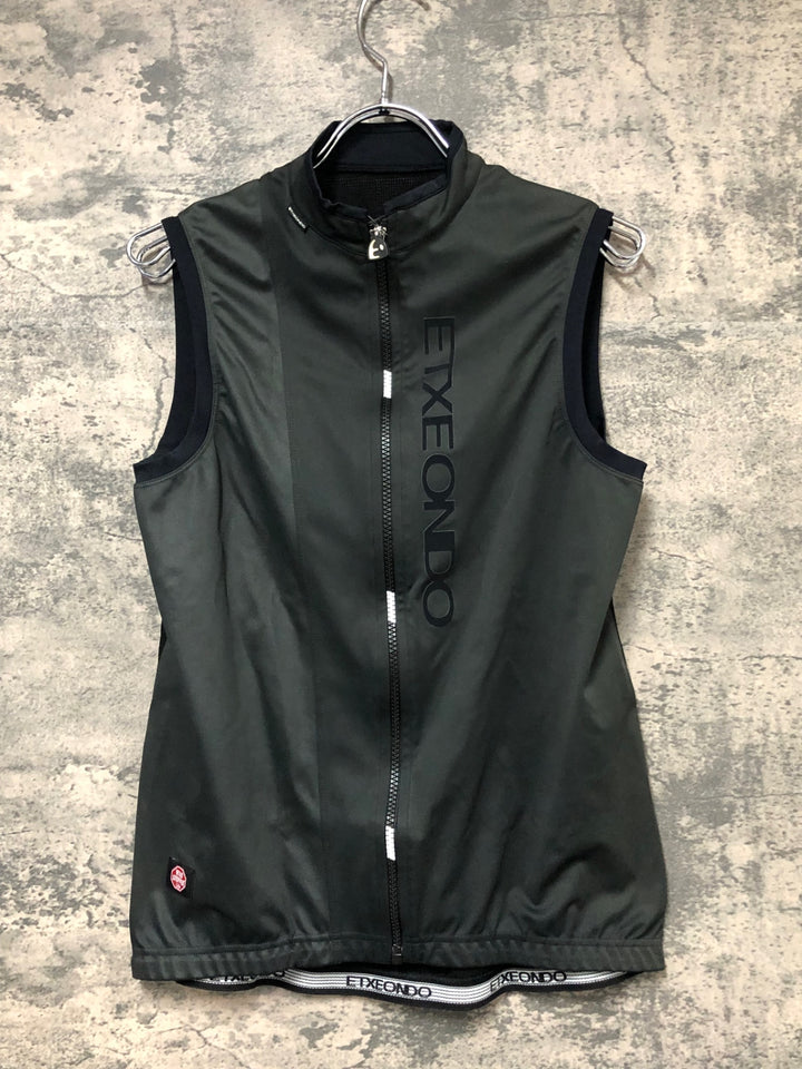 JP841 ETXEONDO ジレ サイクルベスト 黒 L WINDSTOPPER ※反射材劣化