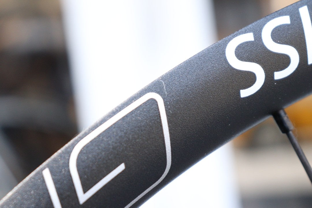 DT SWISS GR1600 スプライン Spline 25 DB 650B アルミ チューブレスレディ フロントホイール ワイドリム 24C 【横浜店】