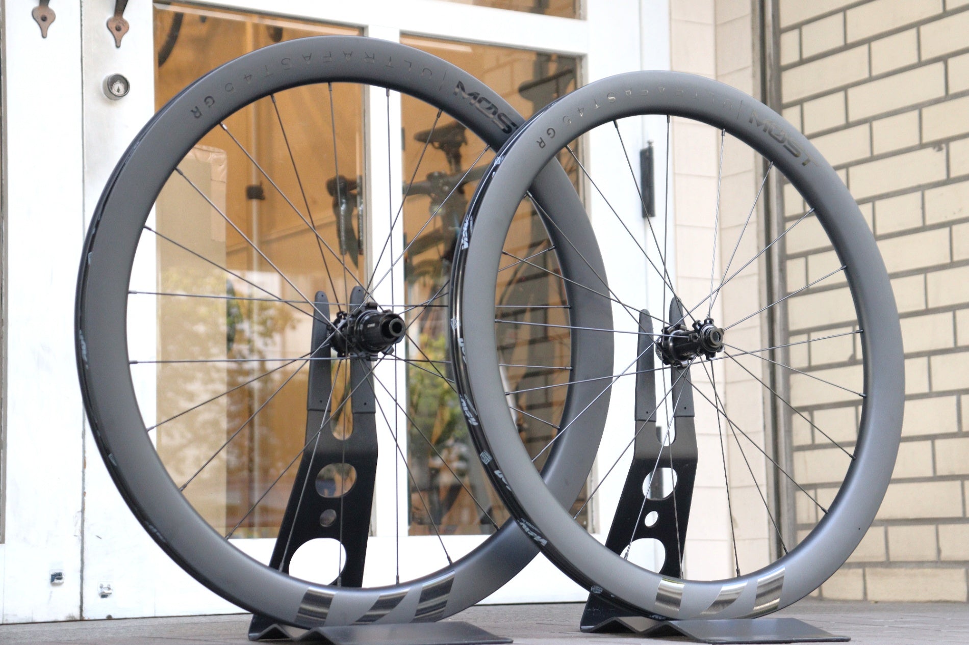 モスト MOST ウルトラファスト ULTRAFAST45 GR カーボン チューブレス