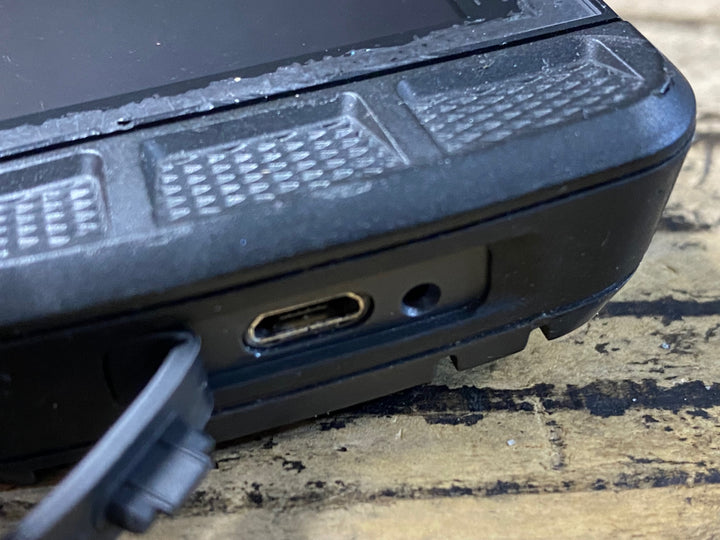 KG052 ワフー WAHOO エレメント ELEMENT ROAM WFCC4 サイクルコンピューター ※傷,画面劣化