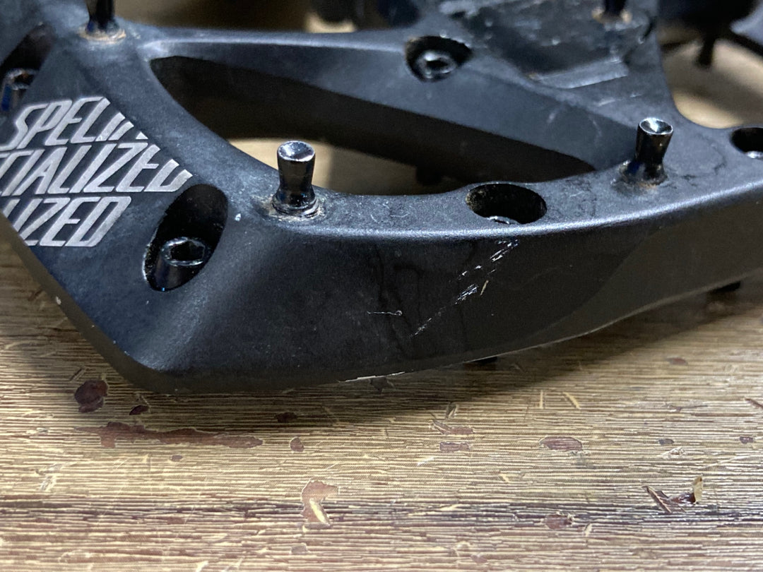 KQ605 スペシャライズド SPECIALIZED BOOMSLANG PLATFORM フラットペダル 黒