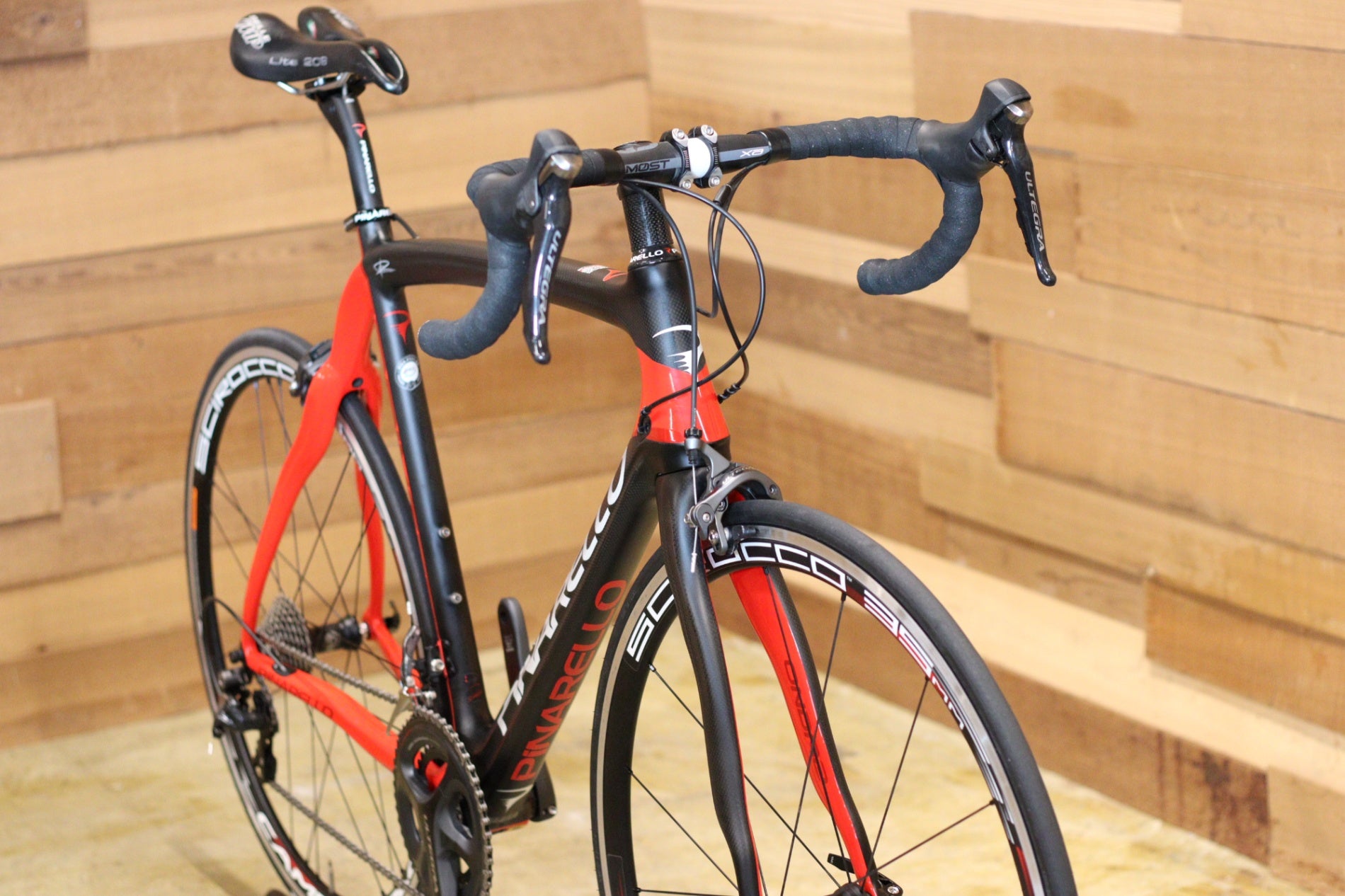 ピナレロ PINARELLO プリンス PRINCE 2016 560サイズ シマノ