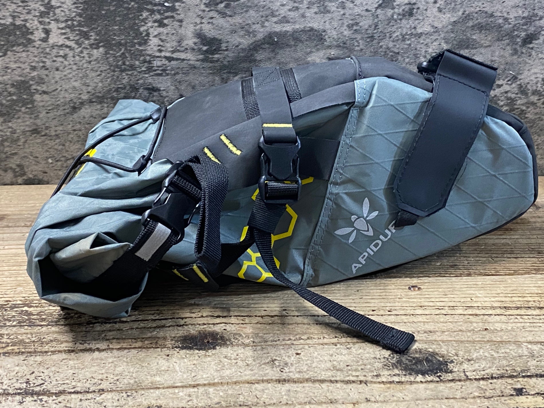 KF168 アピデュラ APIDURA バックカントリーサドルバッグ XPAC – BICI