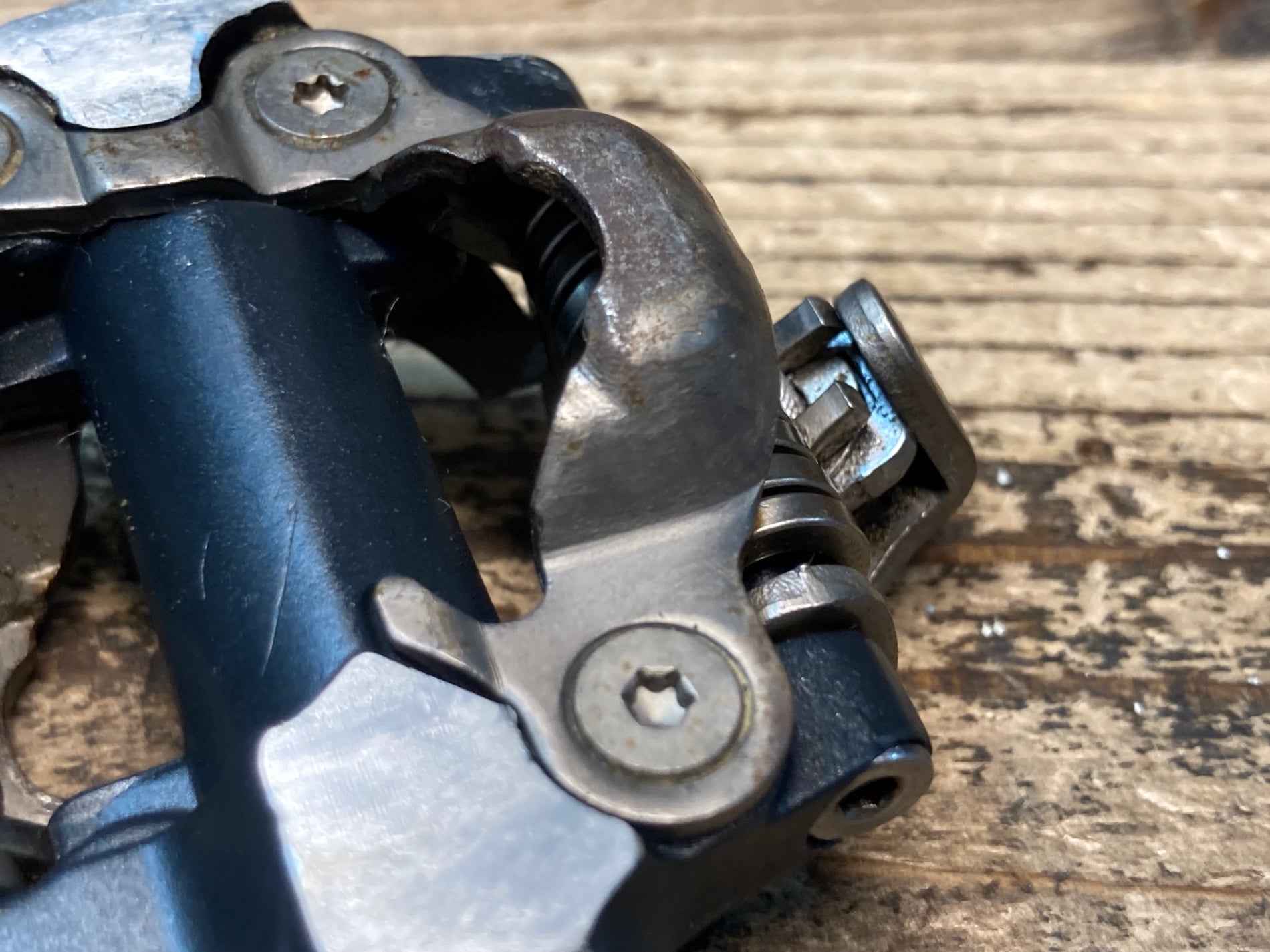 JK754 シマノ SHIMANO XTR PD-M980 ビンディングペダル 左 ※サビ