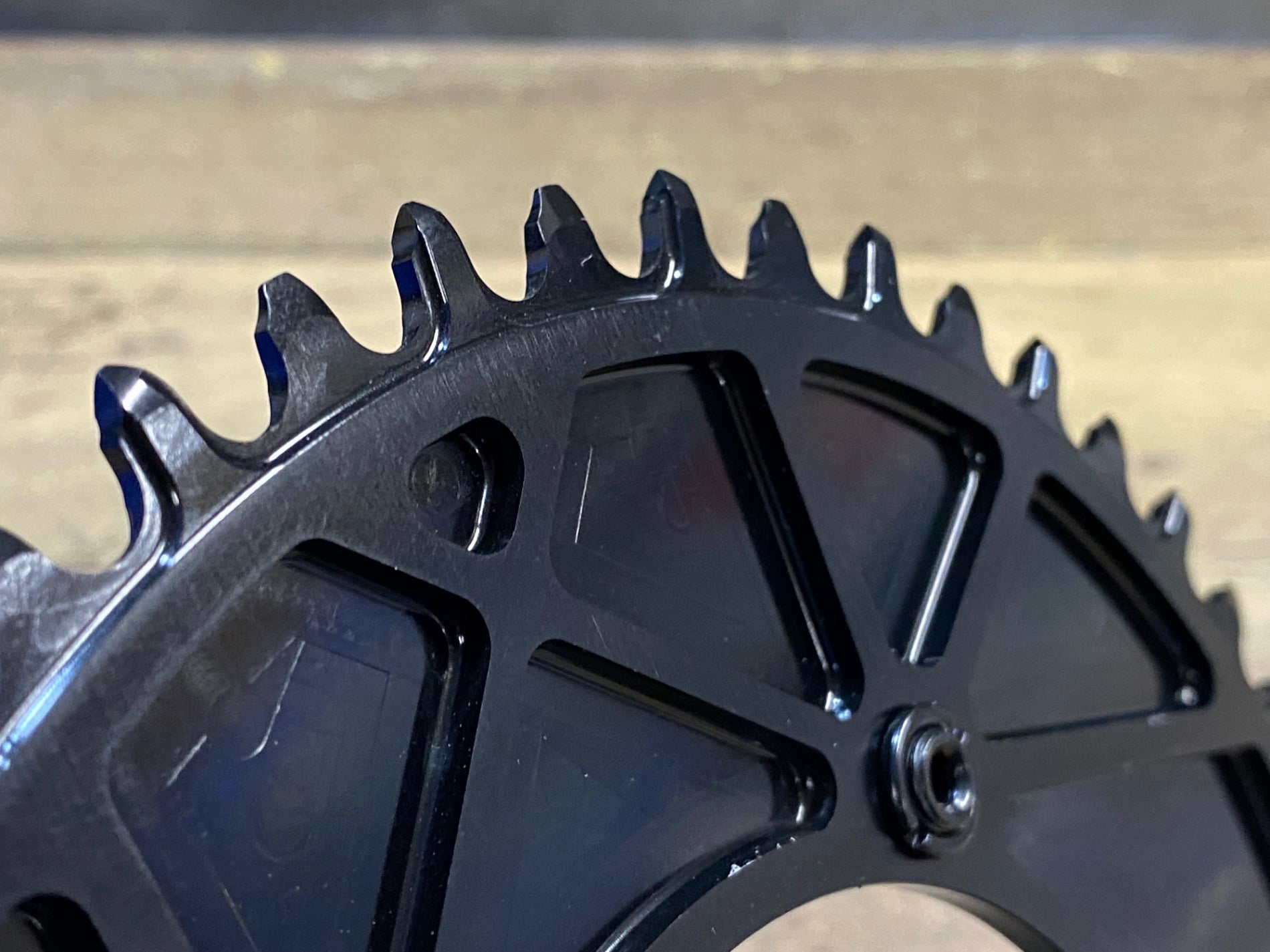 JU738 ストーン STONE ラウンドシングルチェーンリング 48T BCD110