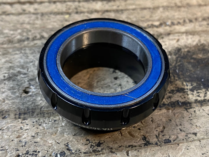 JS191 ローター ROTOR ITA30 BB STEEL ボトムブラケット BLACK C04-023-01010-0