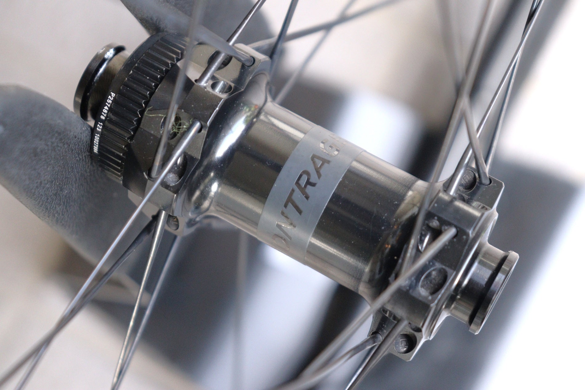ボントレガー BONTRAGER アイオロス プロ AEOLUS PRO 37 DISC カーボン
