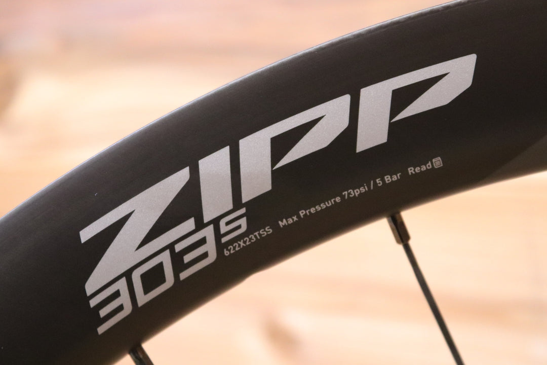 未走行品！ ジップ ZIPP 303S DISC シマノ 11S/12S 23㎜ フックレス カーボン チューブレス ロードバイク ホイールセット 【広島店】