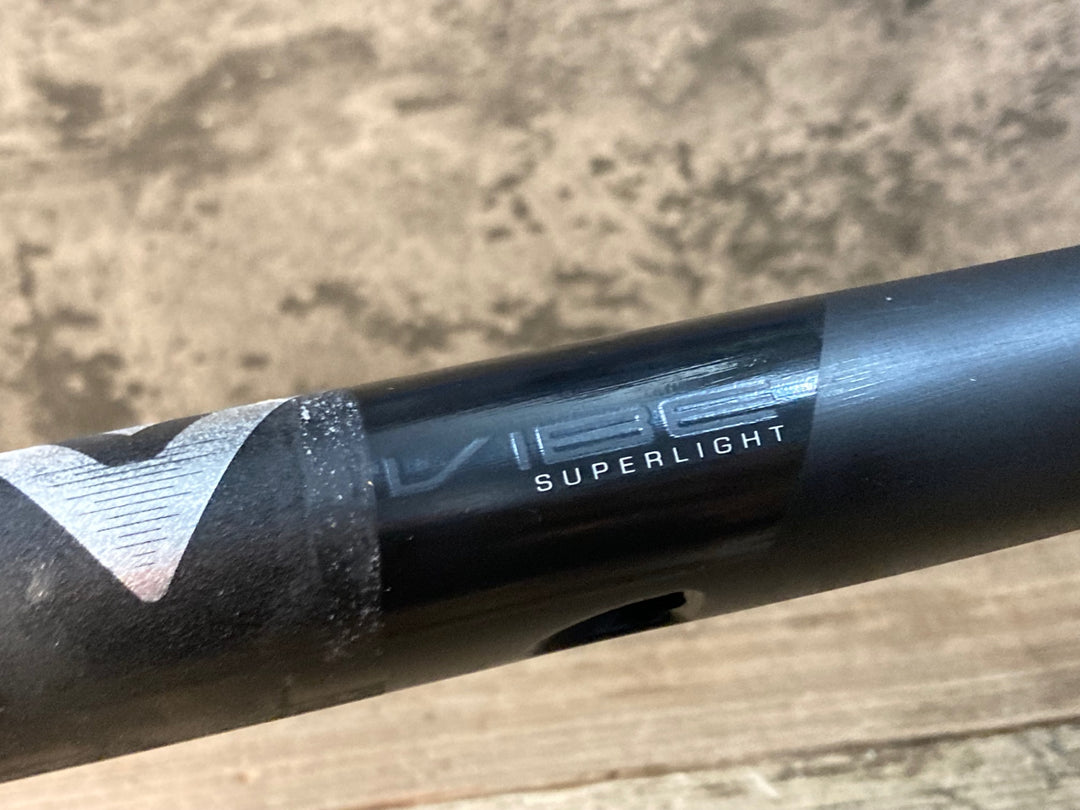 JQ854 シマノ SHIMANO プロ PRO VIBE SUPERLIGHT カーボン ドロップハンドル ブラケットC-C 400ｍｍ Φ31.8