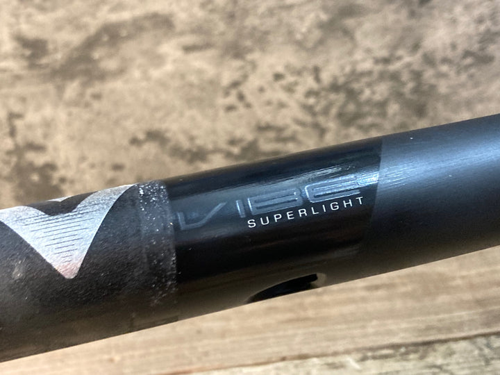 JQ854 シマノ SHIMANO プロ PRO VIBE SUPERLIGHT カーボン ドロップハンドル ブラケットC-C 400ｍｍ Φ31.8