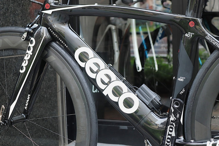 シーポ CEEPO カタナ KATANA 2015 Sサイズ シマノ アルテグラ 6870 Di2 MIX 11S カーボン トライアスロンバイク 【東京南麻布店】
