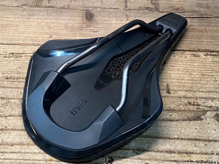 JQ830 フィジーク fizik ヴェント アルゴ VENTO ARGO R3 ADAPTIVE kiumレール 黒 150mm