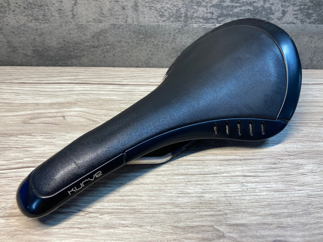 JJ717 フィジーク fizik クーヴァ Kurve サドル 黒 ※プレート欠品