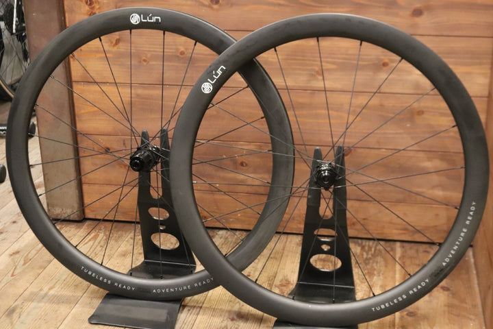 ルン LUN GRAPID700 FORTY-FIVE グラべル オールロード シマノ11S/12S 25C カーボン チューブレスレディ ホイールセット 【東京南麻布店】
