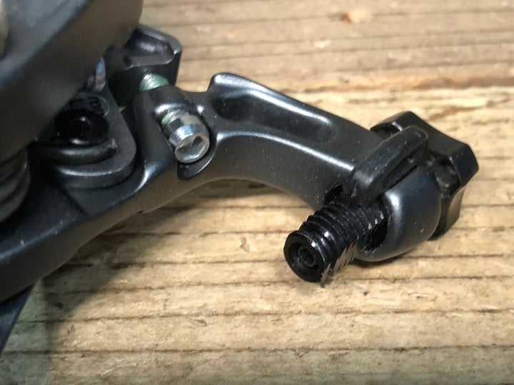 JM064 シマノ SHIMANO アルテグラ ULTEGRA BR-6800 キャリパーブレーキ リアのみ ※ワイヤー固定部品欠品,本体取付ナット欠品