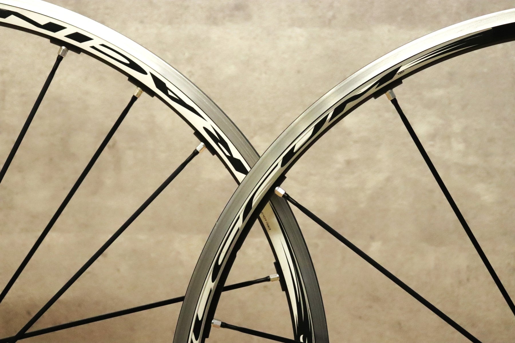 フルクラム FULCRUM レーシングゼロ RACINGZERO アルミ クリンチャー
