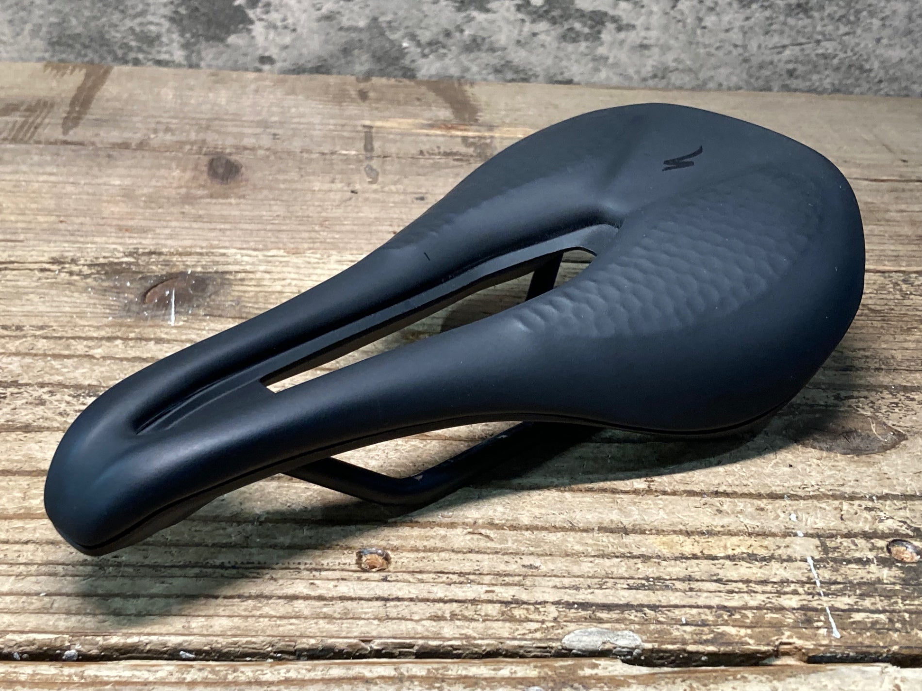 JM386 スペシャライズド SPECIALIZED POWER EXPERT MIRROR サドル 黒