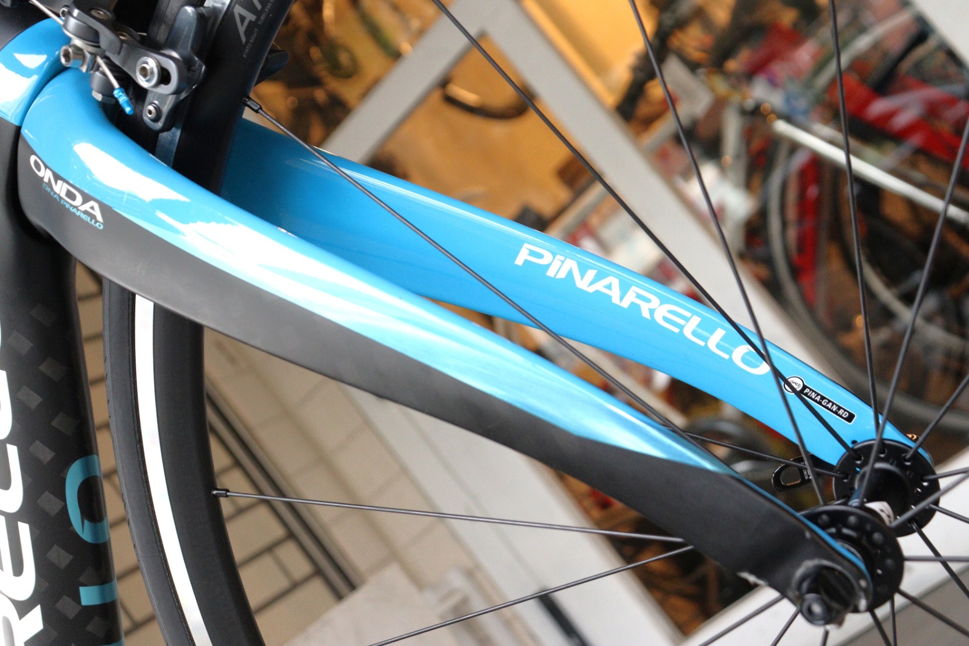 ピナレロ PINARELLO ガン GAN S 2016モデル 42EZサイズ シマノ