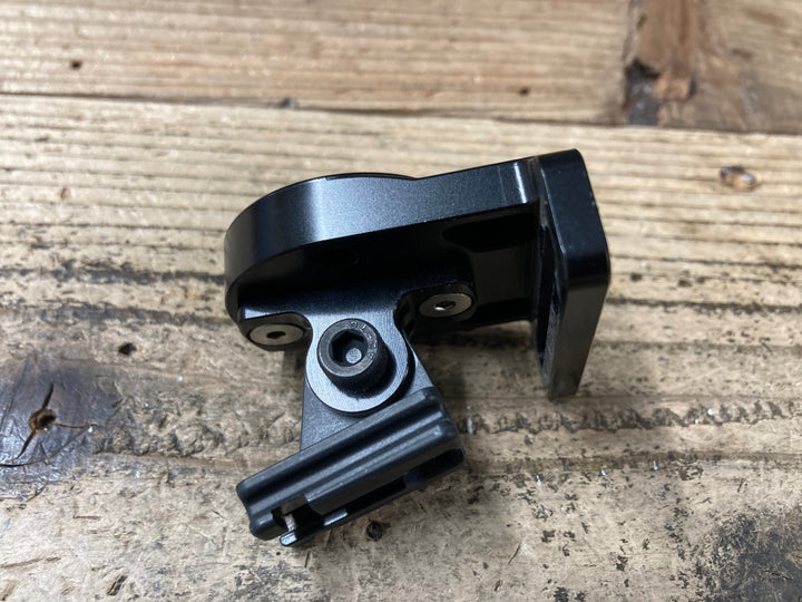 JU680 レザイン LEZYNE MEGA C GPS サイクルコンピューター 動作確認済