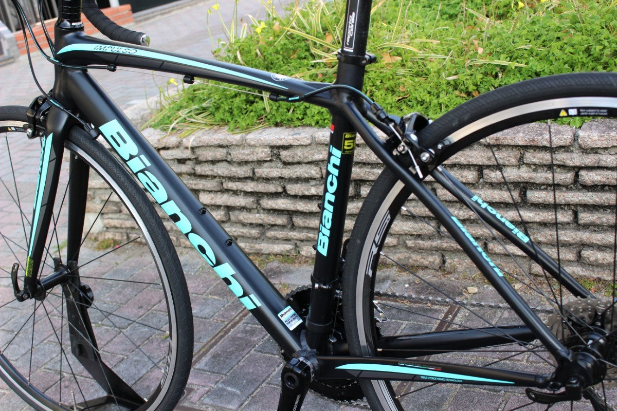 BIANCHI 「ビアンキ」 IMPULSO 2017年モデル ロードバイク BIANCHI 「ビアンキ」 IMPULSO 2017年モデル ロードバイク / 福岡店