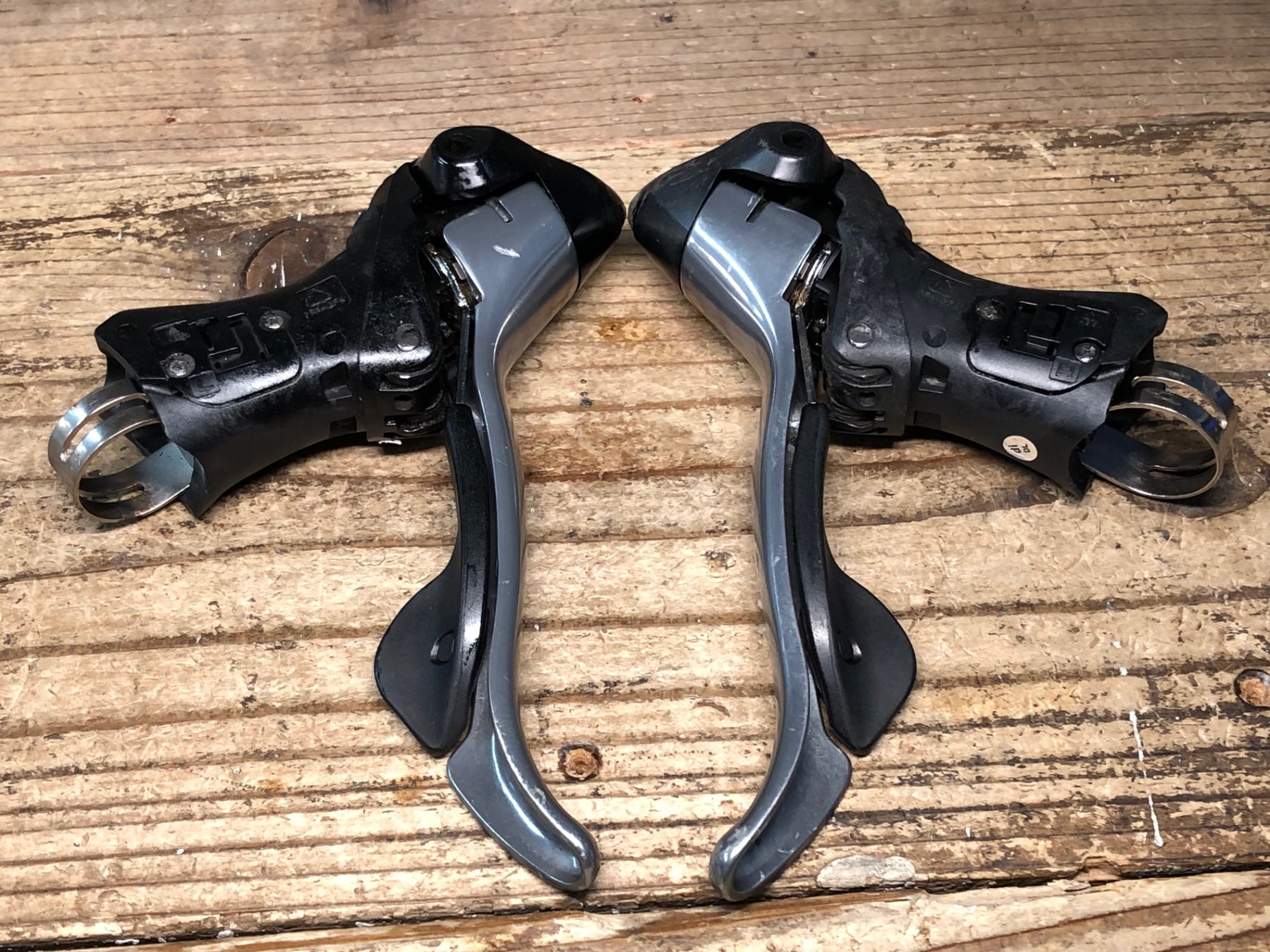 JK805 シマノ SHIMANO 105 ST-5600 STIレバー 2x10s ※ブレーキレバー