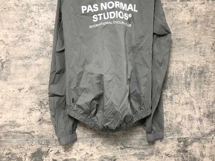 JO914 パスノーマルスタジオ PAS NORMAL STUDIOS Mechanism Stow Away Jacket 長袖 ウィンドブレーカー グレー M