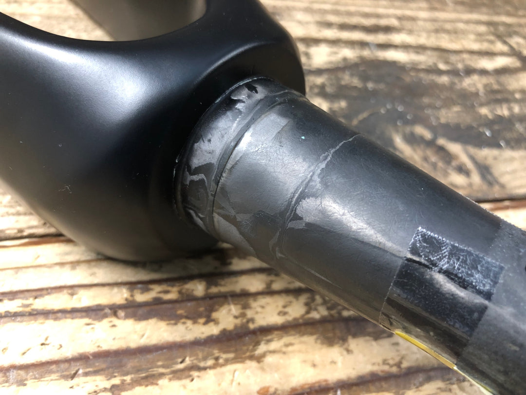 KQ817 コロンバス COLUMBUS FUTURA DISC カーボンフォーク 上:1-1/8” 下:1-1/2” テーパー規格 コラム210mm オフセット45mm