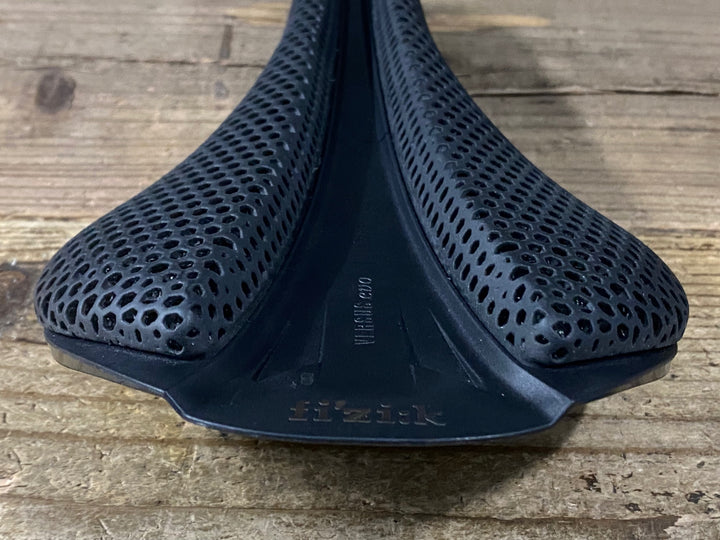 KO853 フィジーク fizik ANTARES VERSUS EVO R1 ADAPTIVE サドル カーボンレール 139mm