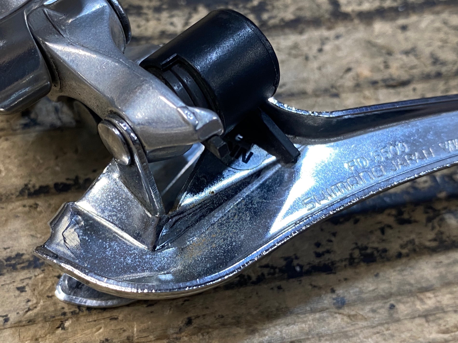 KB719 シマノ SHIMANO 105 FD-5500 フロントディレイラー Φ31.8 2s