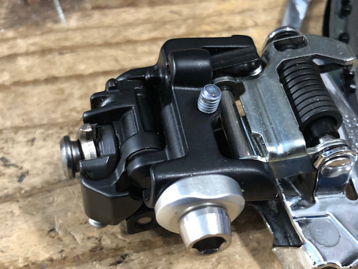 KM958 シマノ SHIMANO 105 FD-R7000 フロントディレイラー 直付