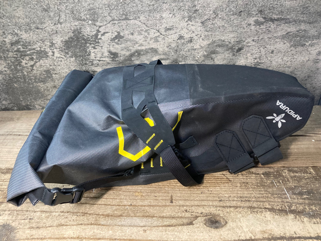 JX903 アピデュラ APIDURA サドルバッグ グレー