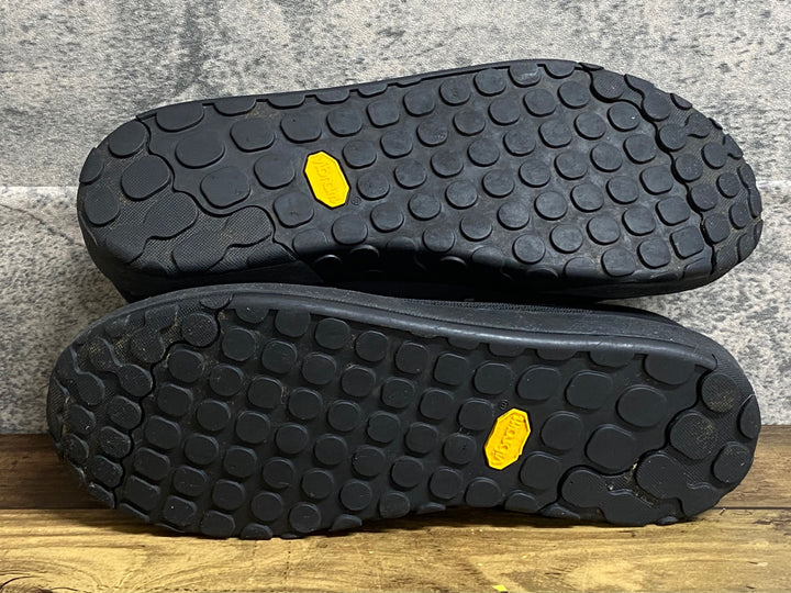 KC239 フィジーク fizik GRAVITA VERSOR FLAT SHOES フラットシューズ 黒 EU42.5