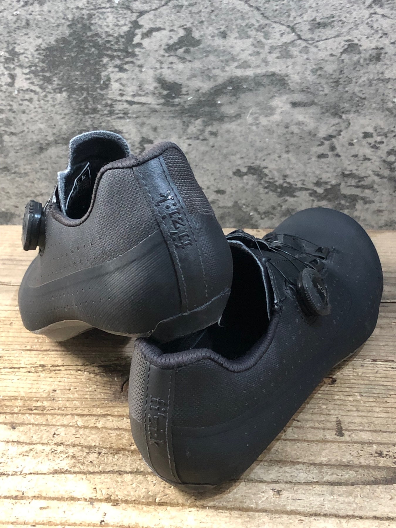 JZ417 フィジーク fizik TEMPO OVERCURVE R4 WIDE ビンディング