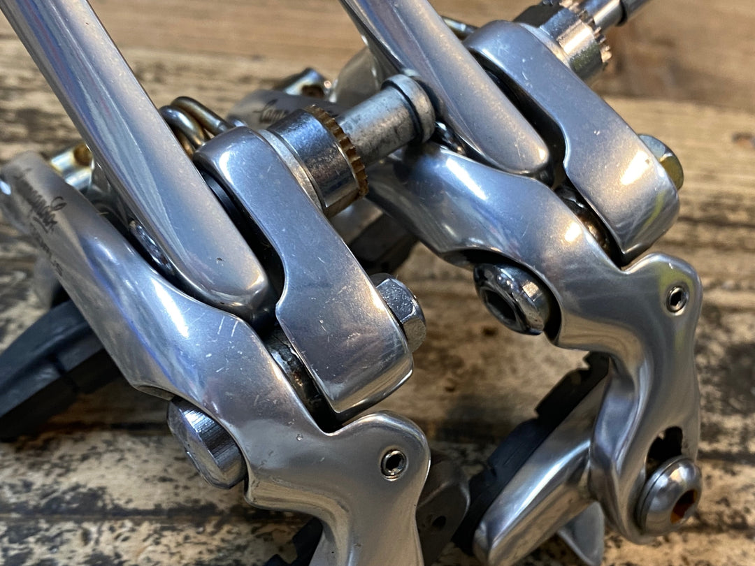 IQ796 カンパニョーロ CAMPAGNOLO コーラス CHORUS キャリパーブレーキ 前後セット シルバー ※ブレーキシュー社外品