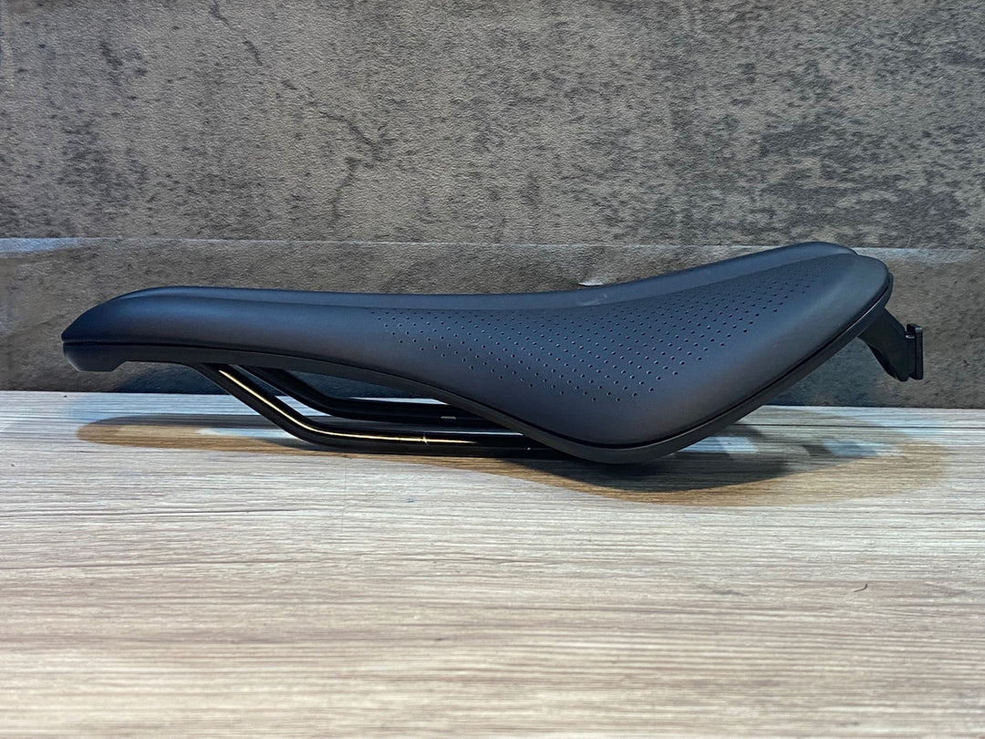 JU985 ボントレガー BONTRAGER AEOLUS ELITE サドル 黒 145mm クロモリ