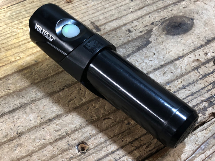 KK112 キャットアイ CATEYE ボルト VOLT800 NEO HL-EL475RC フロントライト 点灯確認済