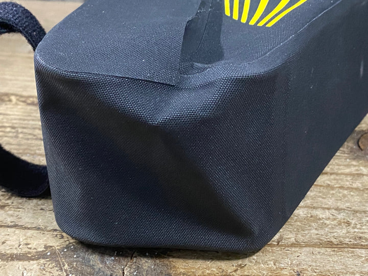 KO027 アピデュラ APIDURA レーシング フレームパック 防水 フレームバッグ 2.4L